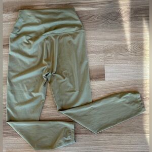 Varley Olive Green Legging | Size Medium